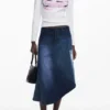 Long-Sleeve T-Shirt with Pink Letters
