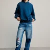 Plain Sweatshirt Logo