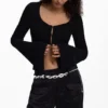T-Shirt with Snap Fasteners and Tie